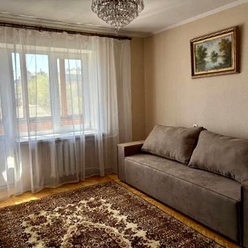 Почайнинська вул., 62