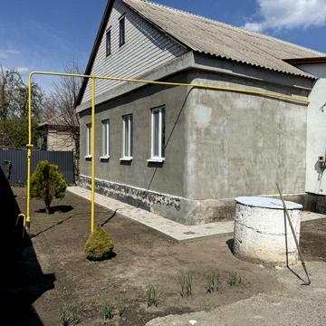 Продам добротный дом в Подгородном . ( С )