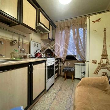 Миру, 3