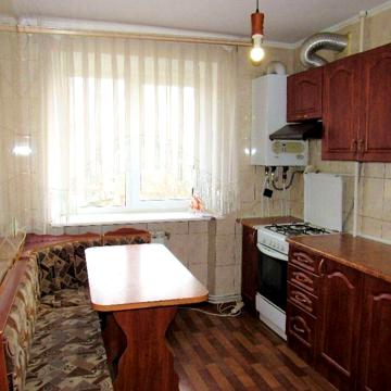 Здається 3кім.квартира в Тяжилові з меблями і технікою