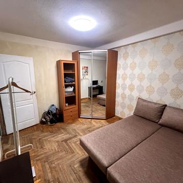 Сергія Зорського вул. (Гагаріна), 1-а
