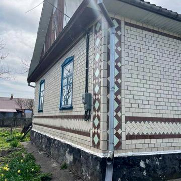 Продається будинок у м.Ізяслав