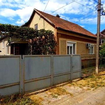 Продам будинок в м.Хуст