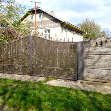 Продам будинок с.Лужани