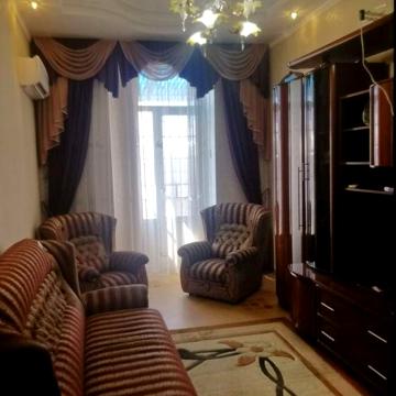 Продам 2-комн.кв, в Центре в хорошем состоянии ЖК жилой фонд