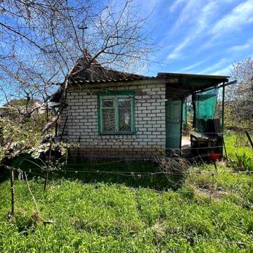 Продам дачу в черте города со всеми коммуникациями