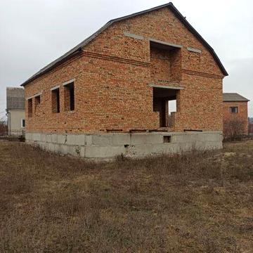 Продам недобудований будинок