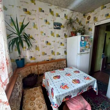 Івана Мазепи просп. (Дружби Народів), 24