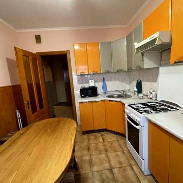 Оренда 2 кімнатної квартири вул.Тлехаса Новий район