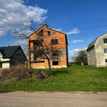 Терміново! Продається незавершене будівництво в с. Бісковичі