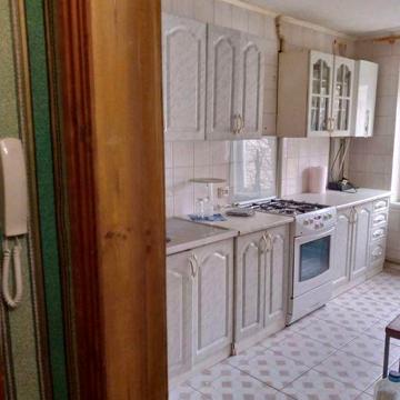 Продам 3-х кімнатну квартиру на початку  Гірничого