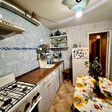 продажа2к квартира Северный(тупик) Семафорная 32, кирпич, жилое сост.