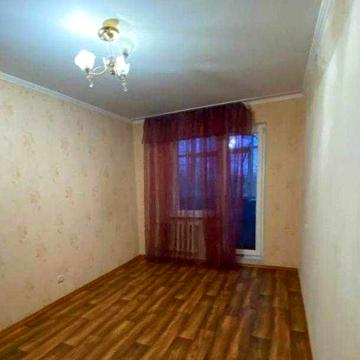 Продам 3-х комнатную квартиру в Чугуеве