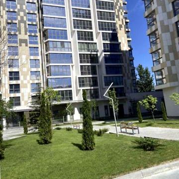 Продам 2-кімнатну квартиру  з євроремонтом  ЖК Рибінський