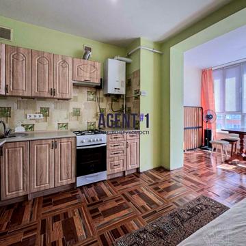 Миру вул., 15