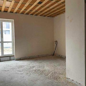 Сертифікат! Продаж таун хауса. Стоянка