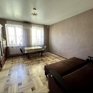 Довга вул., 2