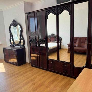 Продам 1 кімнатну квартиру 56кв.м.  по вул.Градинська 9