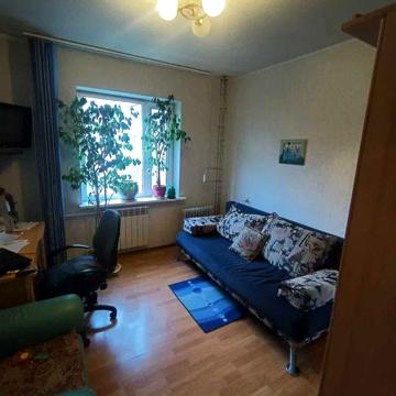 Продам 3х ком квартиру на Бородинському