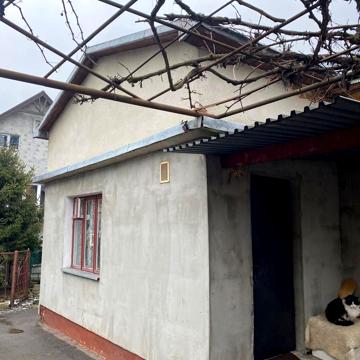Академіка Михайла Возняка вул., 3