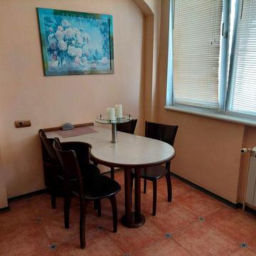 Оренда однокімнатної квартири Клінічна 23-25, 57 метрів, 8 повкрх