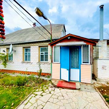 Нескоренних, 19
