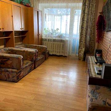 Продаж 2-кімнатної квартири в центрі міста Сміли.