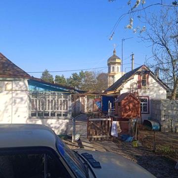 Продам будинок 10у.о торг
