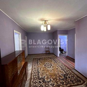 Продажа 2 кімнатної квартири Литвинського 44 Нова  Дарница