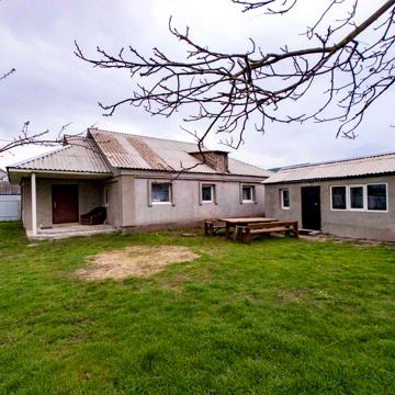 Затишний будинок 84 м² з ділянкою 7 соток у місті, вся інфраструктура.