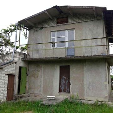 Продам дачу з гаражем.