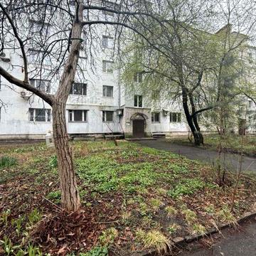 Продам 3-х комнатную квартиру на ул. Лазаряна