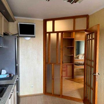 Здам 3-х кімнaтну  квартиру р-н Центра, вул. Грушевського Автономне