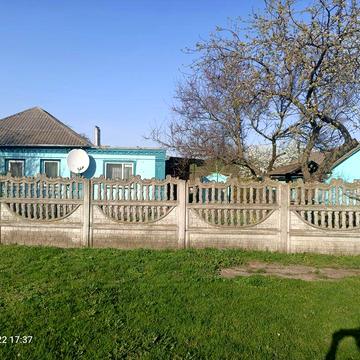 Продам будинок в центрі села Боршна