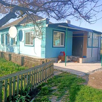 Продам будинок в центрі села Боршна