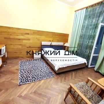 Івана Франка вул., 15