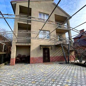 Будинок в Чорноморську