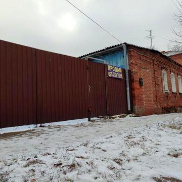 Продається 1/2 будинку в центрі міста