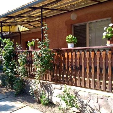 Продам Закарпаття будинок, як чотирикімнатна квартира