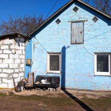Продається будинок з великою ділянкою!