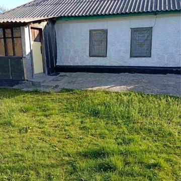Будинок з зем ділянкою 42 сот