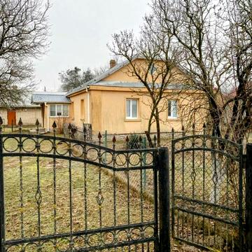 Садова, 18