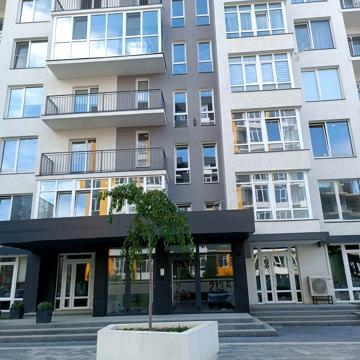 Руська, 211