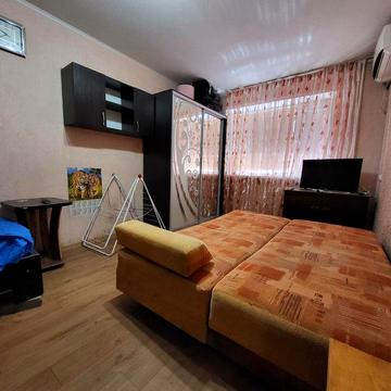 Аренда 1 комн.кв Правый Берег/ 2 этаж