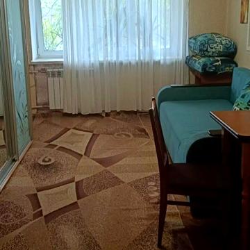 Братиславська вул., 8-А
