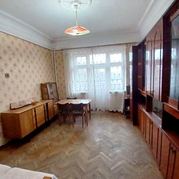 Продам 3-к квартиру Центр, район ул. Сборной!