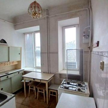 Продам 3-к квартиру Центр, район ул. Сборной!