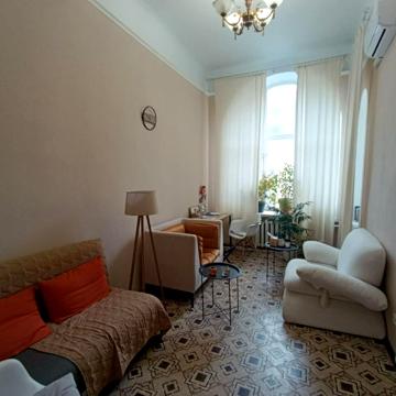 Софіївська вул., 17/15