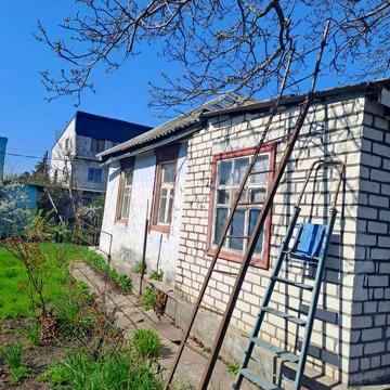 Продам дом в тихом районе или под застройку