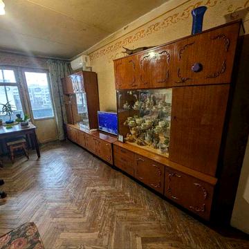 Просп. Науки 22. 2к. 54.5м2. М."Деміївська". Голосіївський